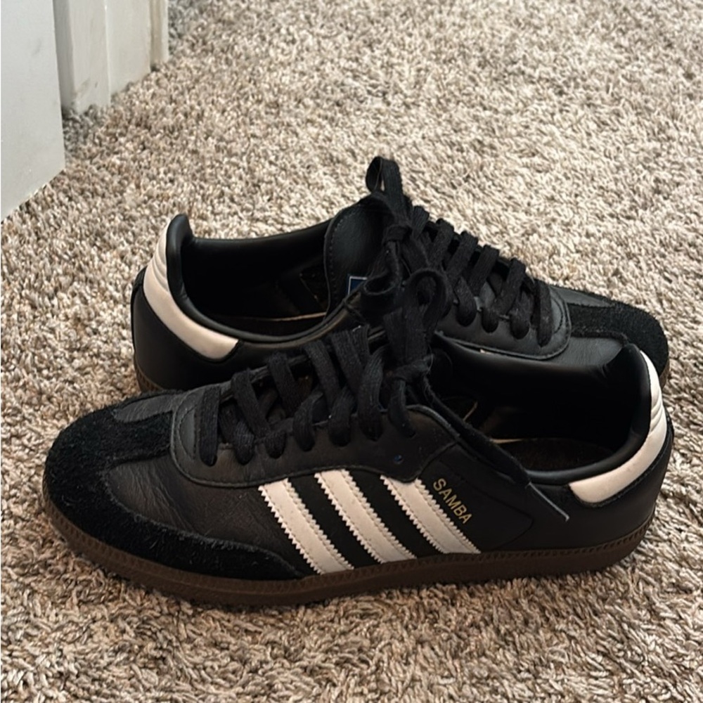 Adidas Samba Black and White Sneakers 8.5 women’s 6.5 men’s size